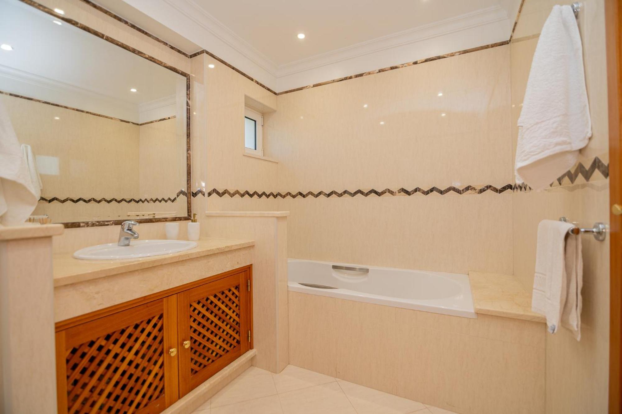 Quinta Da Boa Nova - Cheerful And Spacious 2-Bedroom Duplex Эштомбар Экстерьер фото
